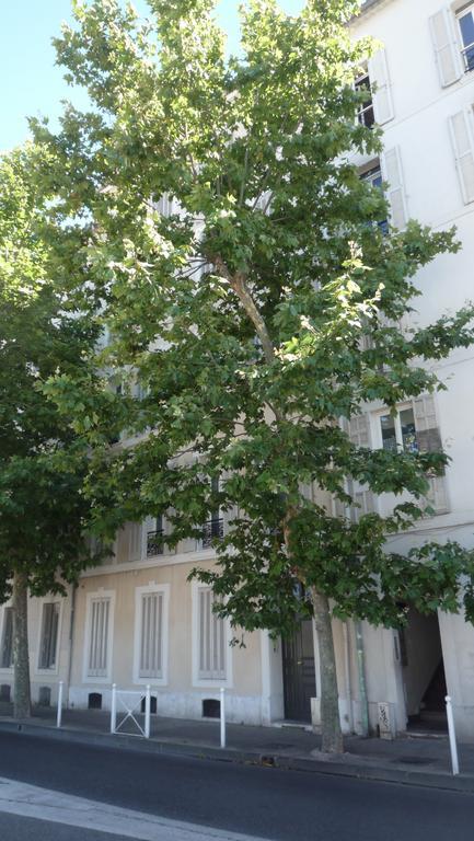 Chambres Et Table D'Hotes Le Jardin De Tesse Toulon Exterior photo